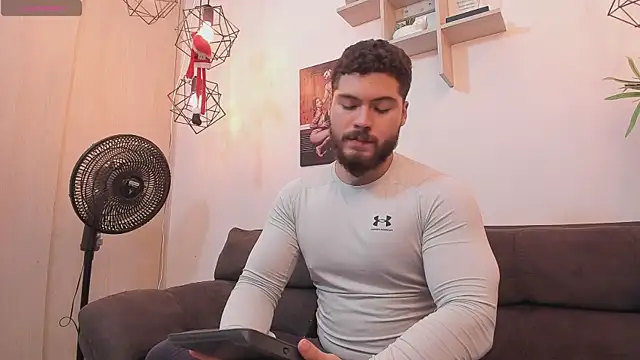 Snapshot of SebastianVilla_ chatting on 8, 1, 2026 SebastianVilla online show from 8, 1, 2026