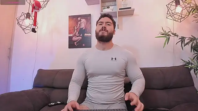 Snapshot of SebastianVilla_ chatting on 16, 1, 2026 SebastianVilla online show from 16, 1, 2026