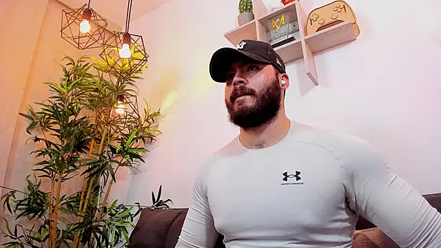 Snapshot of SebastianVilla_ chatting on 10, 7, 2026 SebastianVilla online show from 10, 7, 2026