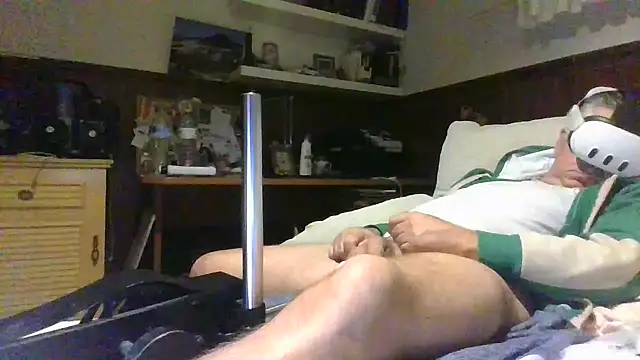 Snapshot of parejamlga58 chatting on 4, 12, 2024 parejamlga58 online show from 4, 12, 2024