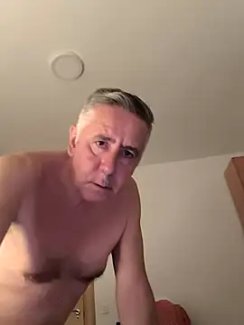 Snapshot of parejamlga58 chatting on 12, 10, 2025 parejamlga58 online show from 12, 10, 2025