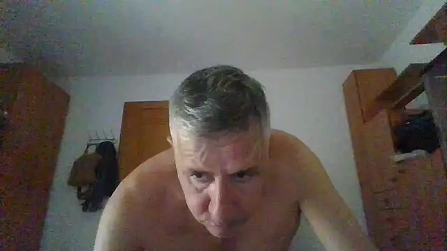 Snapshot of parejamlga58 chatting on 24, 10, 2025 parejamlga58 online show from 24, 10, 2025