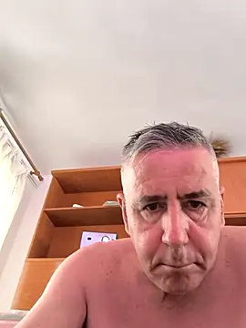 Snapshot of parejamlga58 chatting on 26, 10, 2025 parejamlga58 online show from 26, 10, 2025