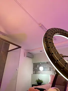 Emilia Bakerr online show from 10, 1, 2025