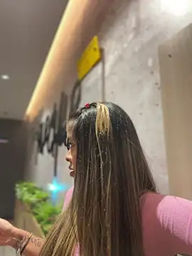 Emilia Bakerr online show from 27, 1, 2025