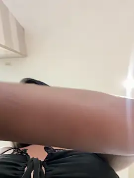 Emilia Bakerr online show from 5, 3, 2026