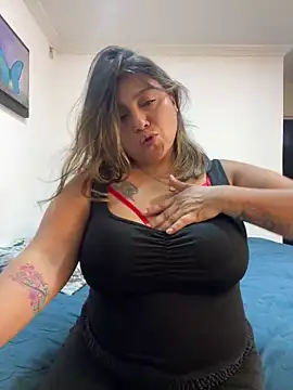 Snapshot of MrsFoucher chatting on 5, 1, 2025 MrsFoucher online show from 5, 1, 2025