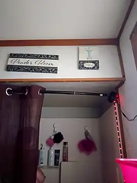 sweetkitty111 online show from 24, 10, 2025