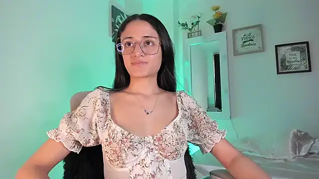  Caroliinee  online show from 12, 2, 2025