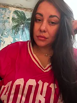 Snapshot of DaisyStreet chatting on 4, 11, 2025 DaisyStreet online show from 4, 11, 2025