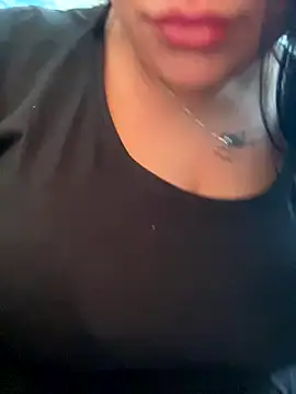 Snapshot of DaisyStreet chatting on 7, 11, 2025 DaisyStreet online show from 7, 11, 2025