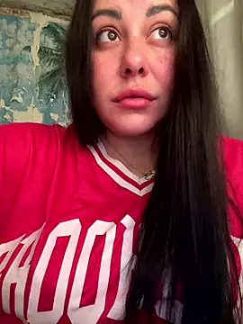 Snapshot of DaisyStreet chatting on 10, 11, 2025 DaisyStreet online show from 10, 11, 2025