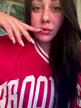 Snapshot of DaisyStreet chatting on 11, 11, 2025 DaisyStreet online show from 11, 11, 2025