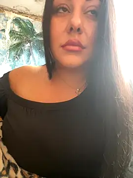 Snapshot of DaisyStreet chatting on 18, 11, 2025 DaisyStreet online show from 18, 11, 2025