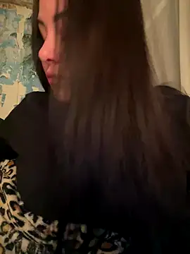 Snapshot of DaisyStreet chatting on 1, 12, 2025 DaisyStreet online show from 1, 12, 2025