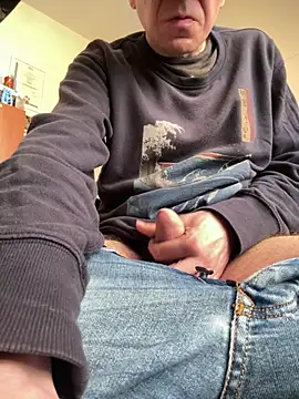 maurix9111 online show from 4, 4, 2026