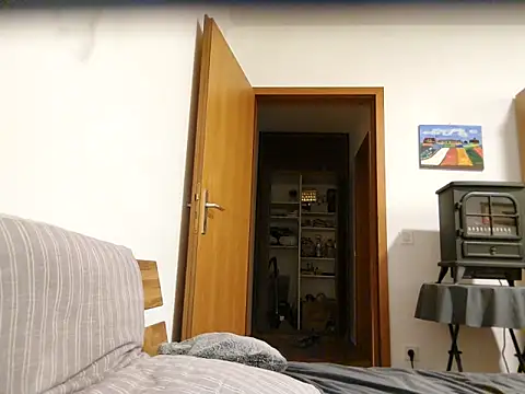 Snapshot of noidentiti chatting on 28, 12, 2024 noidentiti online show from 28, 12, 2024