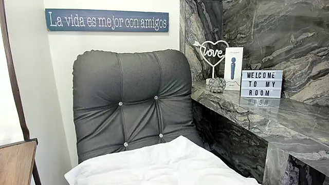 miss danika online show from 19, 3, 2026