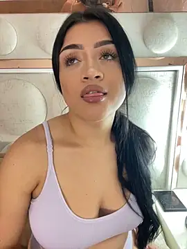 lucianaroy online show from 28, 2, 2025