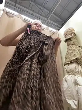 LikaCat online show from 4, 1, 2025