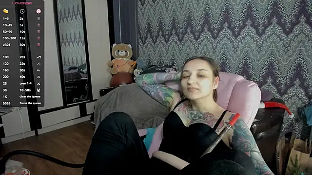 Snapshot of AlexRacc00n chatting on 2, 1, 2025 AlexRacc00n online show from 2, 1, 2025