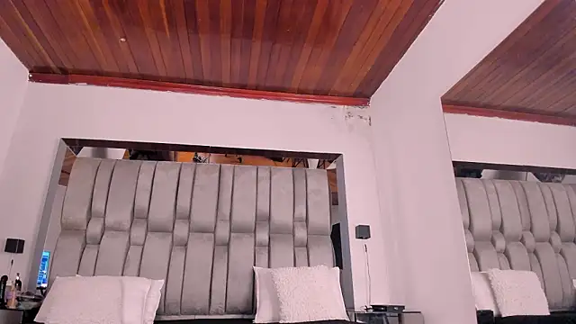 NikkySmiith online show from 1, 2, 2026