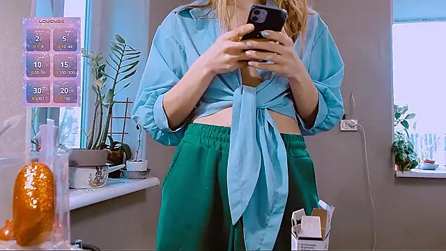 Snapshot of RosaJil chatting on 13, 2, 2026 RosaJil online show from 13, 2, 2026