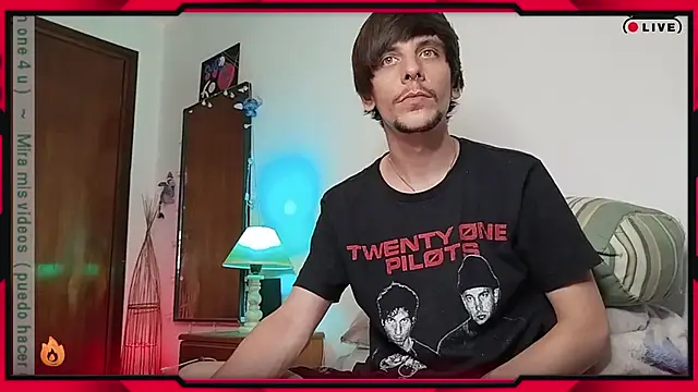 Snapshot of tobix_ chatting on 29, 12, 2024 tobix online show from 29, 12, 2024