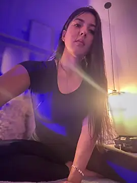 MarianaBenz online show from 15, 3, 2025