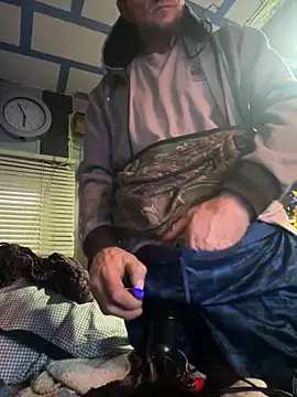 Snapshot of Followthepiper chatting on 11, 11, 2025 Followthepiper online show from 11, 11, 2025