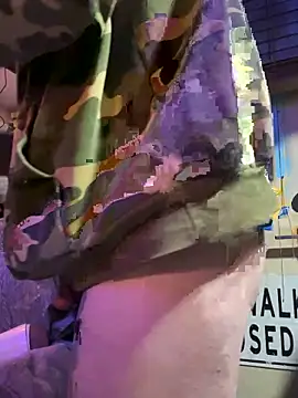 Snapshot of Followthepiper chatting on 24, 11, 2025 Followthepiper online show from 24, 11, 2025