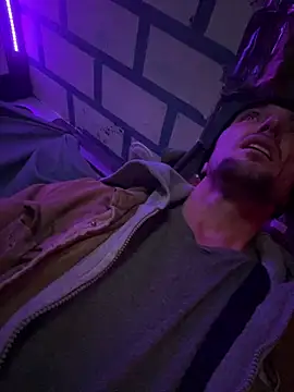 Snapshot of Followthepiper chatting on 16, 12, 2025 Followthepiper online show from 16, 12, 2025