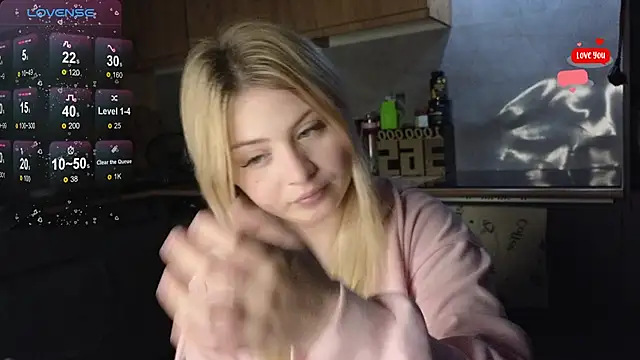 shy blondiee online show from 18, 5, 2026