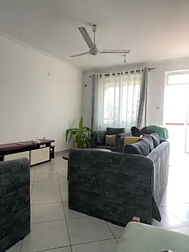 Snapshot of petiteebony_81 chatting on 4, 3, 2026 petiteebony 81 online show from 4, 3, 2026