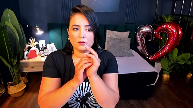 Snapshot of taylor_bennet chatting on 13, 2, 2025 taylor bennet online show from 13, 2, 2025