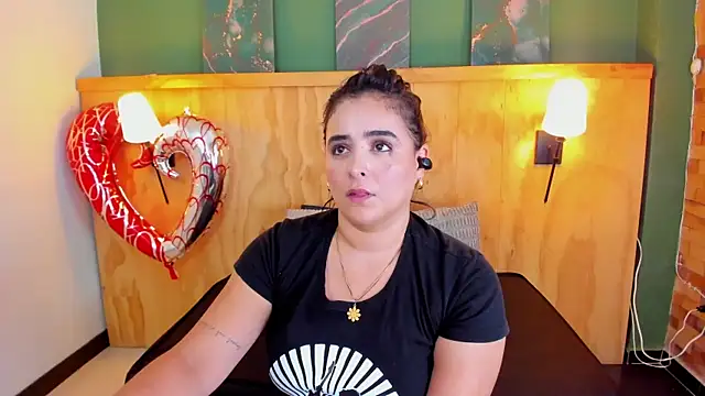 Snapshot of taylor_bennet chatting on 23, 2, 2025 taylor bennet online show from 23, 2, 2025