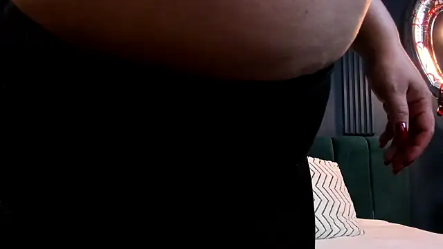 Snapshot of taylor_bennet chatting on 28, 2, 2025 taylor bennet online show from 28, 2, 2025