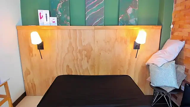 Snapshot of taylor_bennet chatting on 18, 3, 2025 taylor bennet online show from 18, 3, 2025