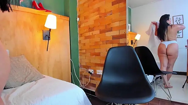 Snapshot of taylor_bennet chatting on 18, 3, 2025 taylor bennet online show from 18, 3, 2025