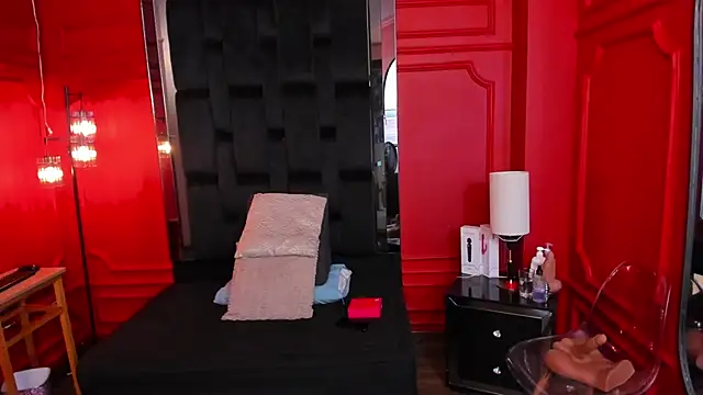 Snapshot of taylor_bennet chatting on 12, 9, 2025 taylor bennet online show from 12, 9, 2025