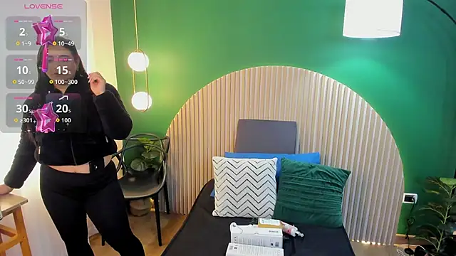 Snapshot of taylor_bennet chatting on 21, 9, 2025 taylor bennet online show from 21, 9, 2025