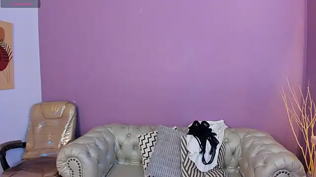 Snapshot of taylor_bennet chatting on 13, 10, 2025 taylor bennet online show from 13, 10, 2025