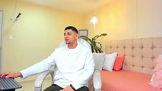 Alex cute77 online show from 10, 3, 2025