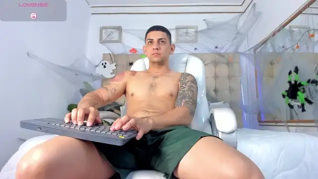 Alex cute77 online show from 21, 10, 2025