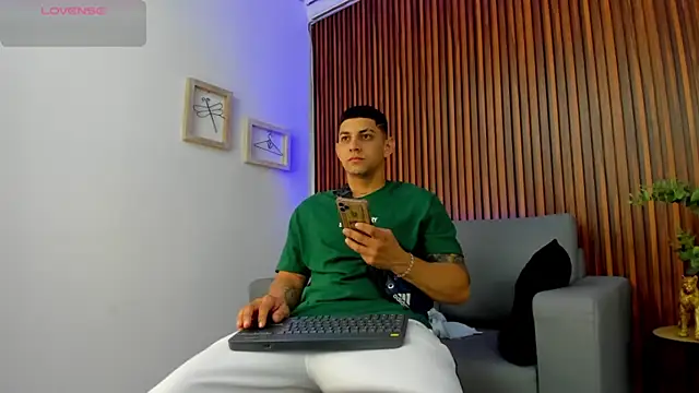 Alex cute77 online show from 25, 3, 2026