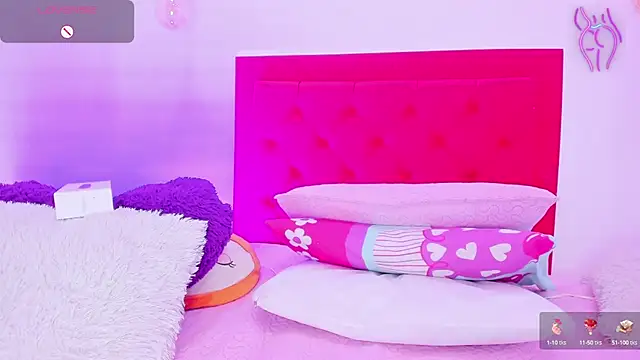 Sofia Girl  online show from 30, 12, 2024