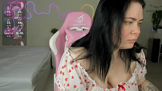 Snapshot of Akemi_BBW chatting on 6, 7, 2026 Akemi BBW online show from 6, 7, 2026