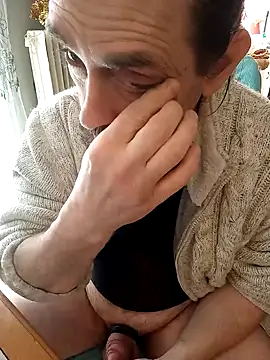 Snapshot of teekoine1 chatting on 11, 1, 2025 teekoine1 online show from 11, 1, 2025