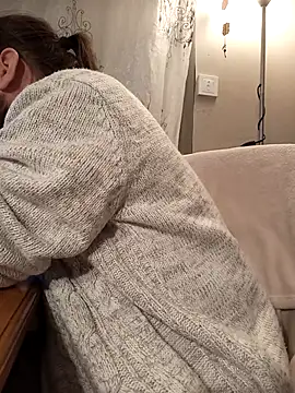 Snapshot of teekoine1 chatting on 17, 10, 2025 teekoine1 online show from 17, 10, 2025