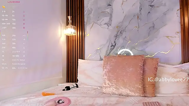 Gabbyy  online show from 18, 12, 2025